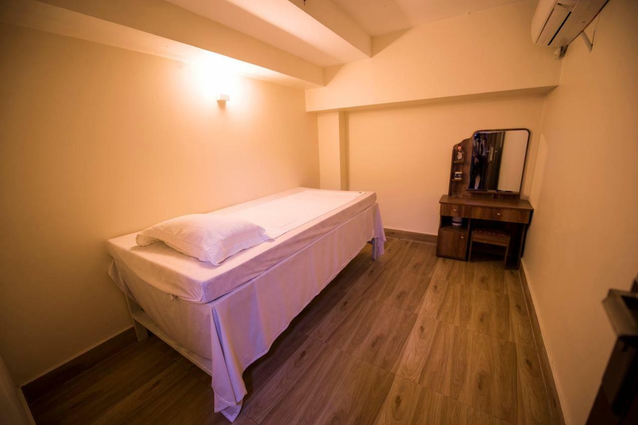 3Mg Lakeside Hotel Хайфонг Екстериор снимка